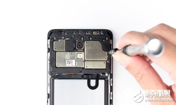 魅蓝Note5拆解:深入分析魅族如何兼顾外观与做工?