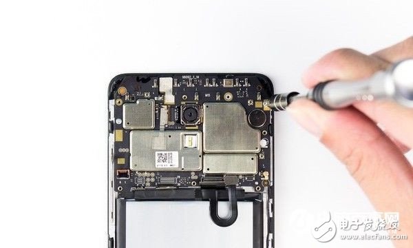 魅蓝Note5拆解:深入分析魅族如何兼顾外观与做工?